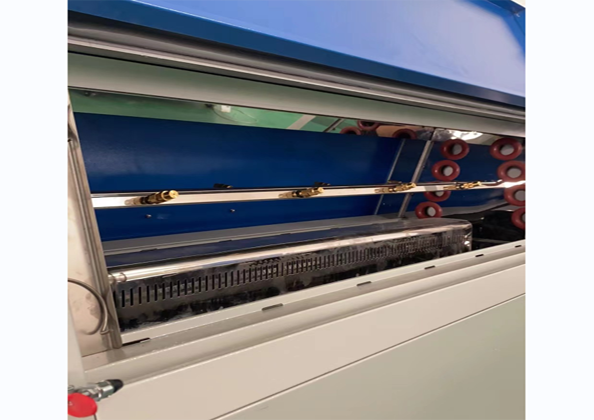 紫外老化試驗(yàn)箱如何更換燈管 ？