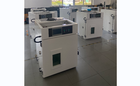 恒溫恒濕試驗箱買水冷還是風(fēng)冷？