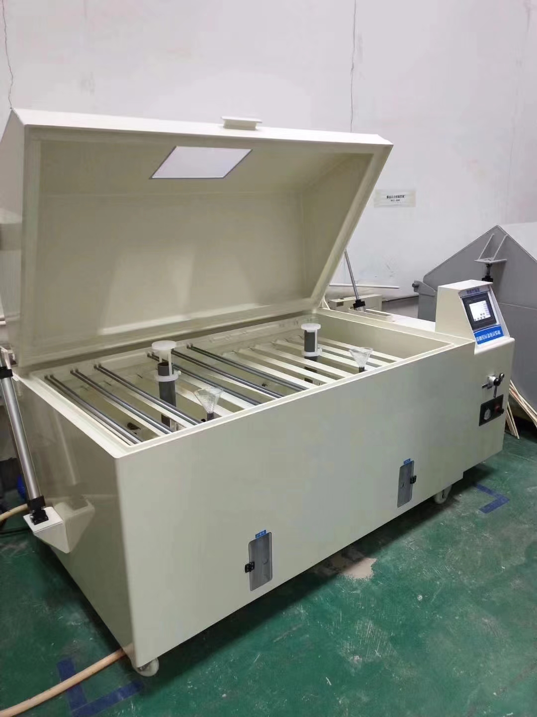 鹽霧試驗箱示意圖